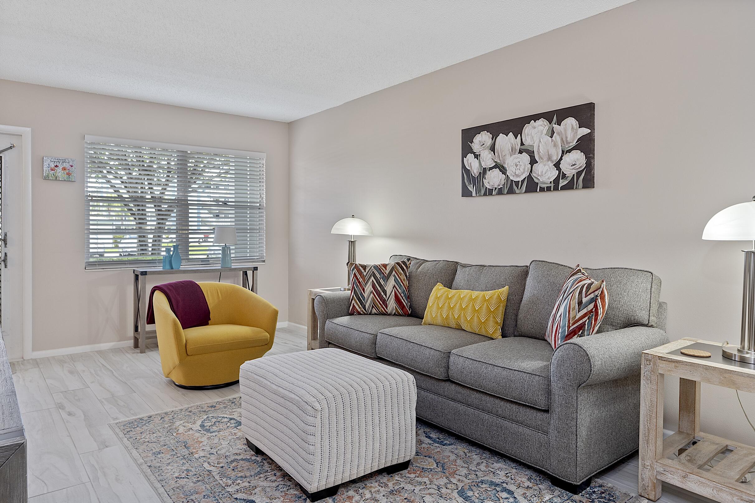 1032 Lincoln B Boca Raton, FL 33434 - Photo 6 of 45 1032 Lincoln B - -070