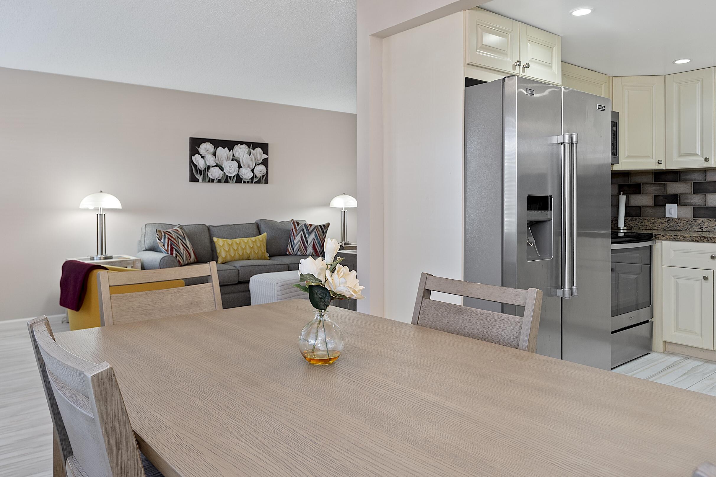 1032 Lincoln B Boca Raton, FL 33434 - Photo 10 of 45 1032 Lincoln B - -072