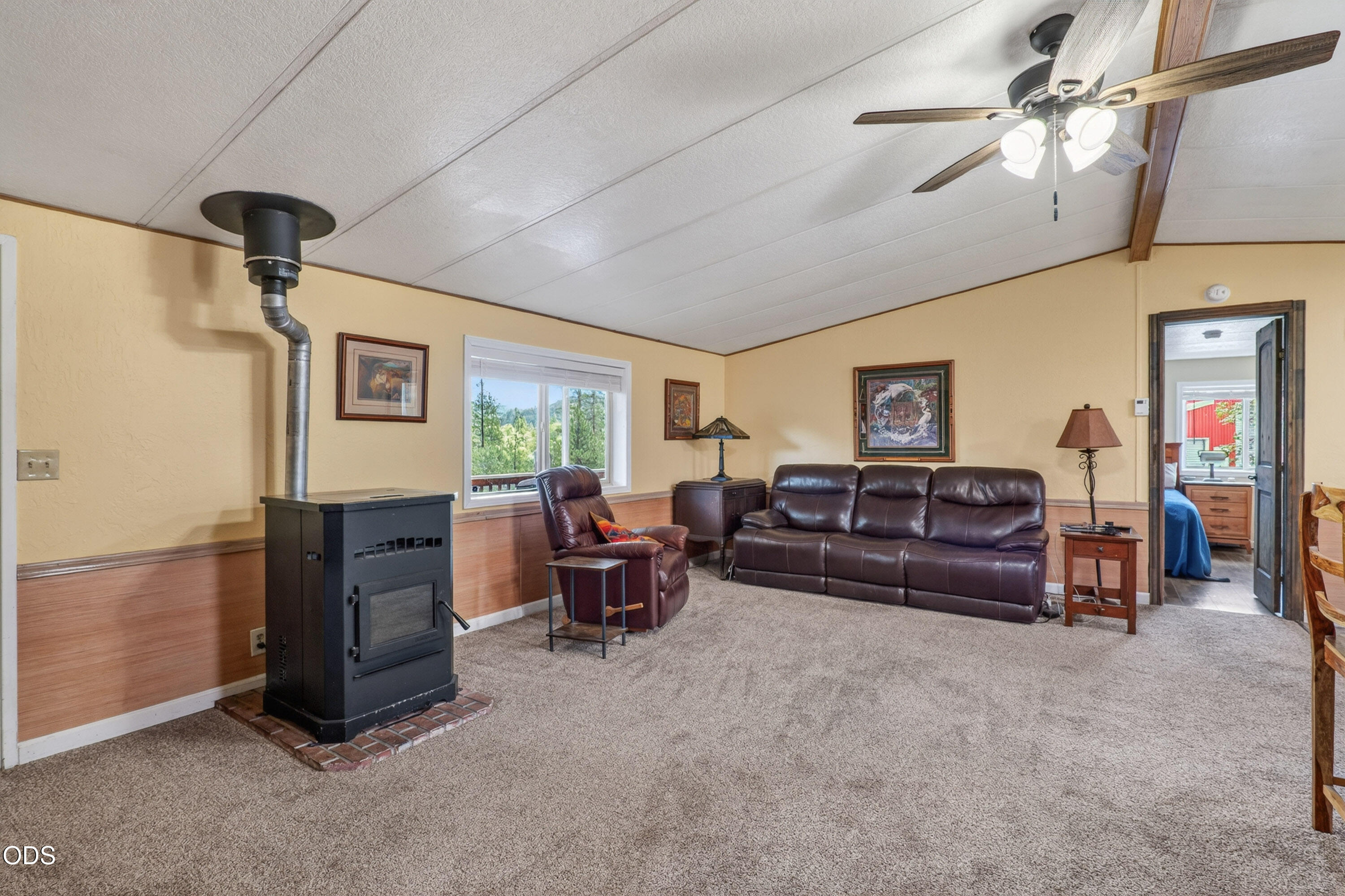 130 Kitty Drive Eagle Point, OR 97524 - Photo 14 of 41