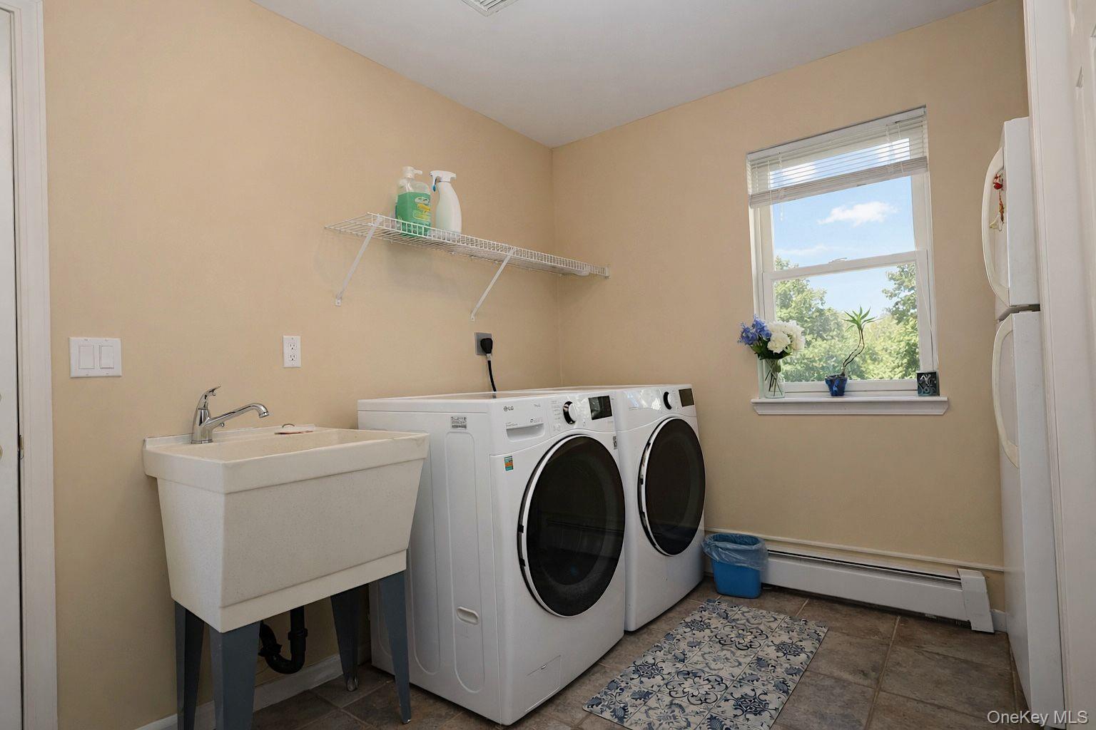 9 Mt Ridge Court Monroe, NY 10950 - Photo 22 of 49 a utility room with dryer and washer