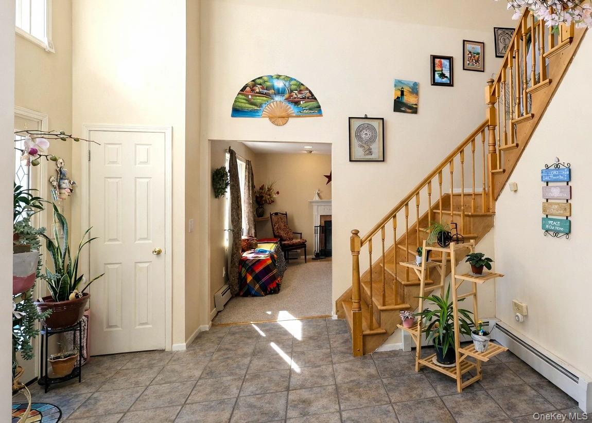 9 Mt Ridge Court Monroe, NY 10950 - Photo 8 of 49 a view of entryway with livingroom