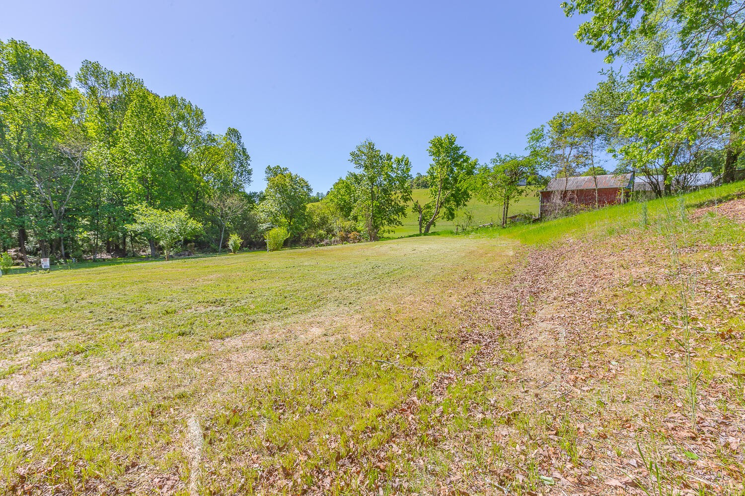 10811 Nelson Road Soddy Daisy, TN 37379 - Photo 4 of 7