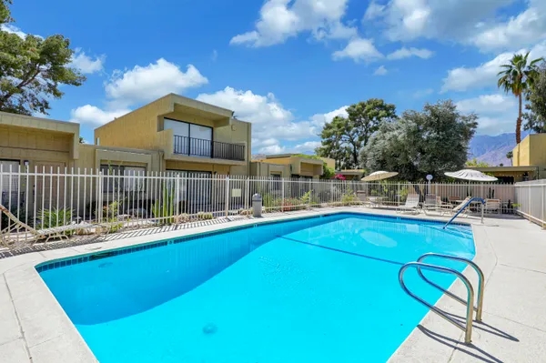 $399,000 | 2417 Los Patos Drive, Palm Springs, CA 92264