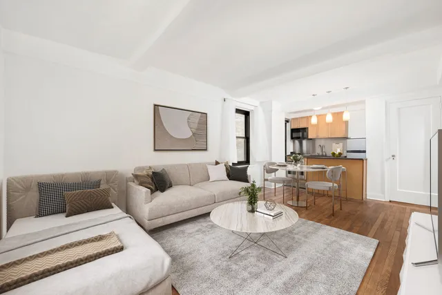 $499,000 | 300 West 23rd Street, Unit 4L | Chelsea