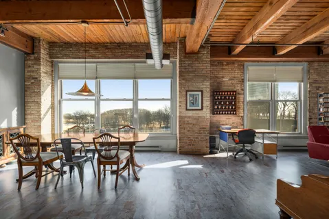 $950,000 | 540 North Lake Shore Drive, Unit 420, Chicago, IL 60611