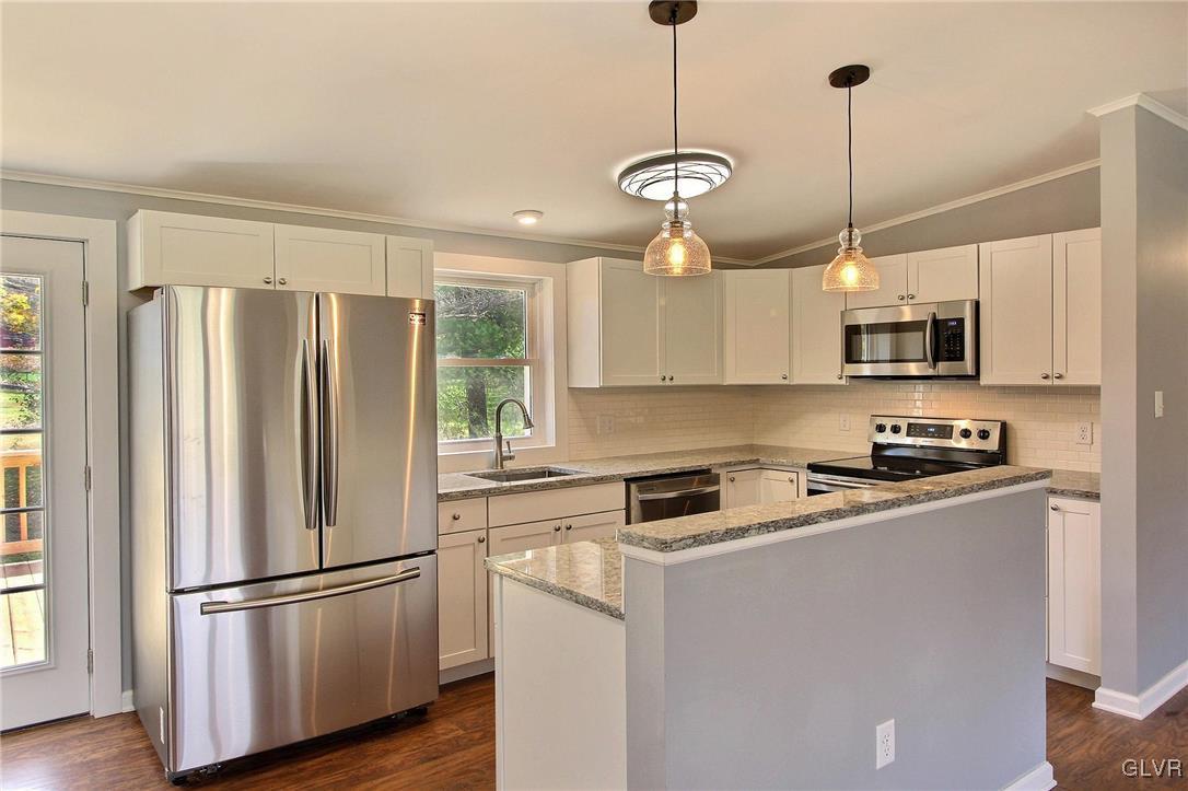 6154 Neola Road Stroudsburg, PA 18360 - Photo 4 of 37 Gallery Image 4