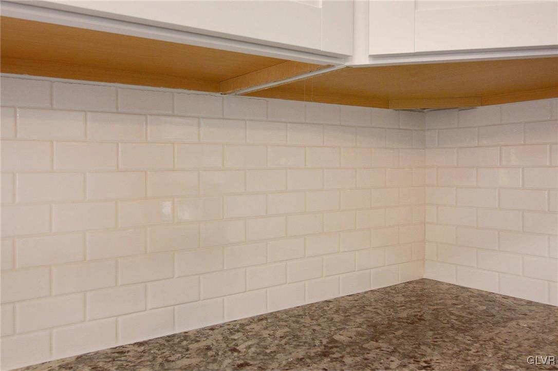 6154 Neola Road Stroudsburg, PA 18360 - Photo 6 of 37 Gallery Image 6