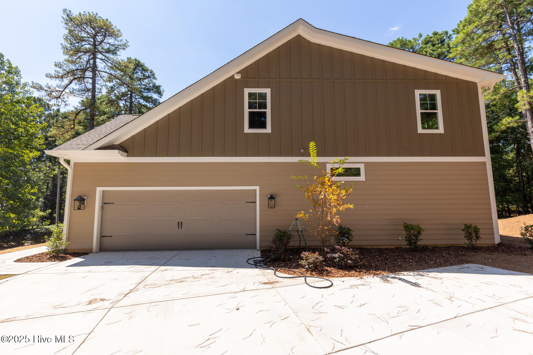 103 Pittman Road West End, NC 27376 - Photo 43 of 52 garage exterior