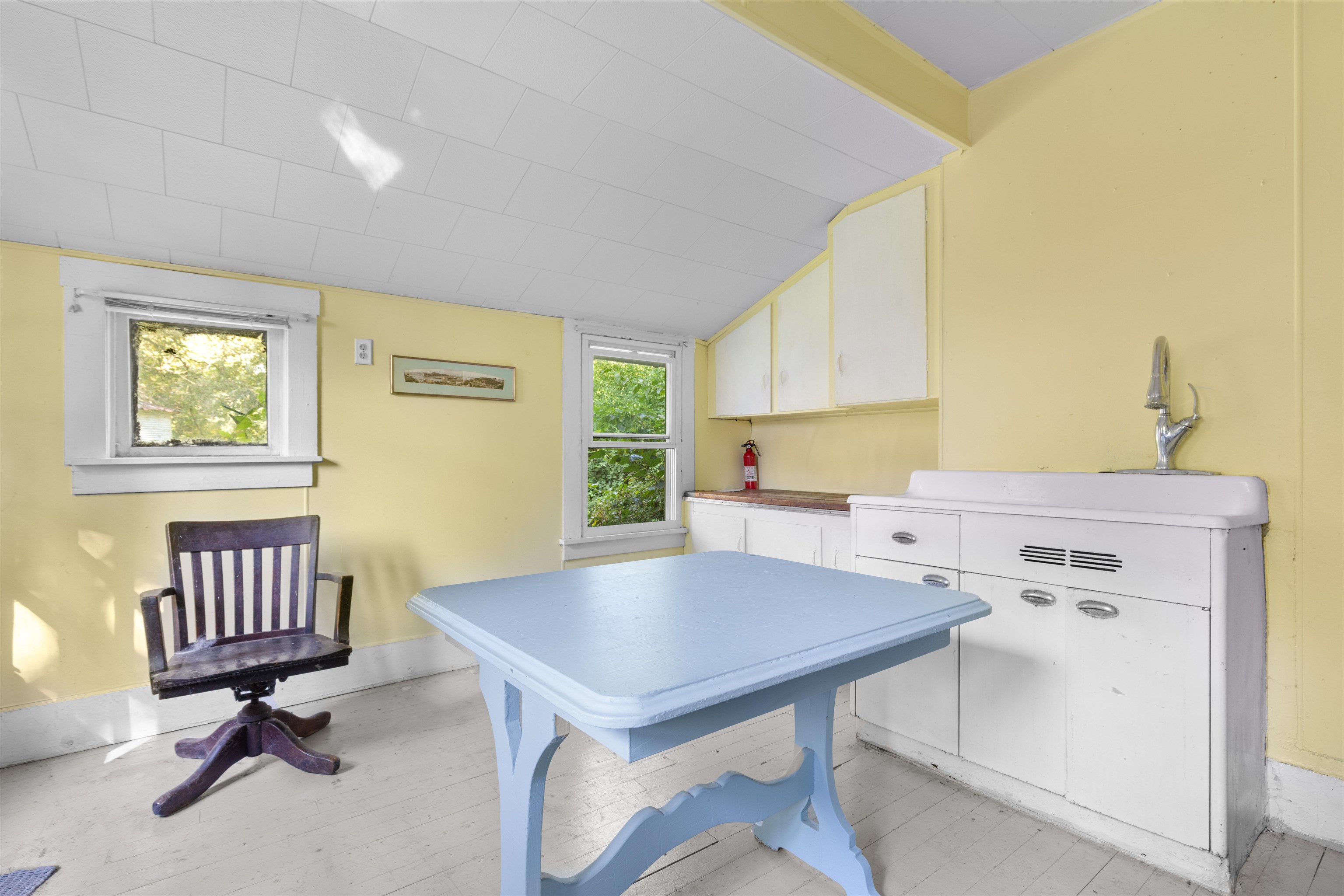 1610 South Turtle Town Hall Road Beloit, WI 53511 - Photo 28 of 50 a view of kitchen and dining room with windows