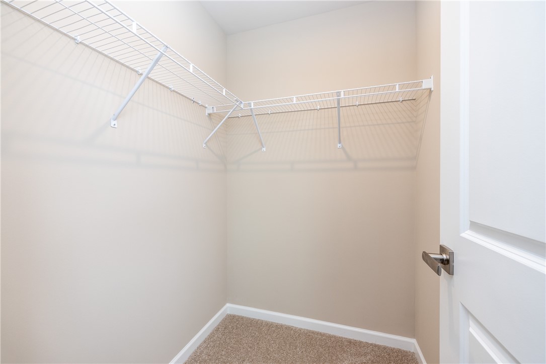 257 Nevins Road Henrietta, NY 14467 - Photo 33 of 39 Closet