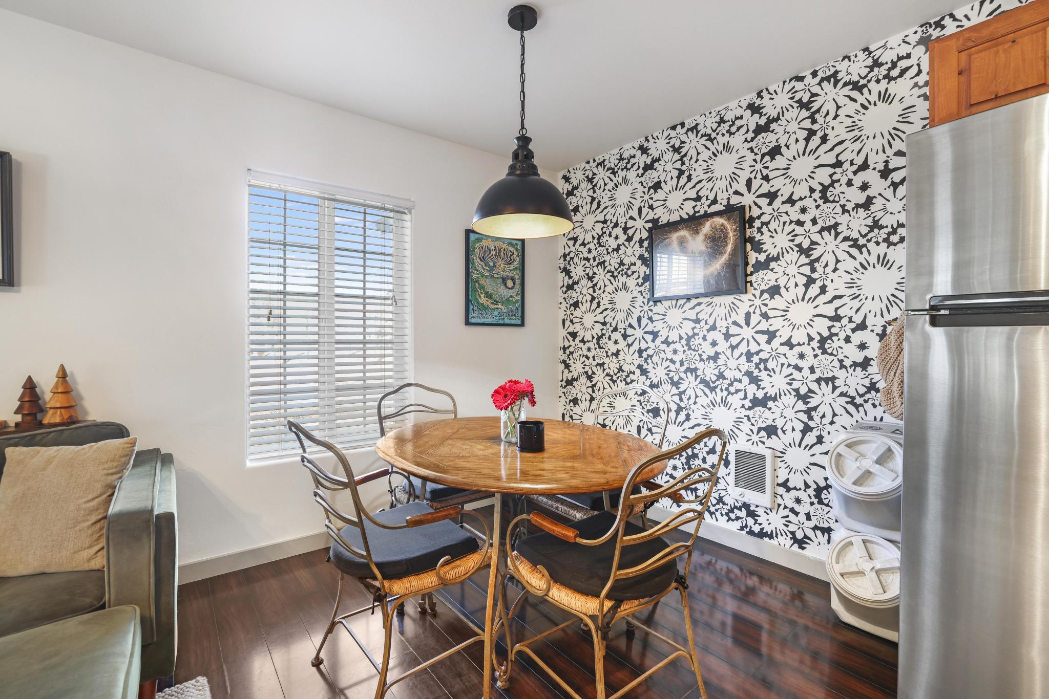 109 Agave Place Hailey, ID 83333 - Photo 5 of 19 Dining Area
