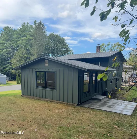 $359,500 | 100 Autumn Drive, North Adams, MA 01247