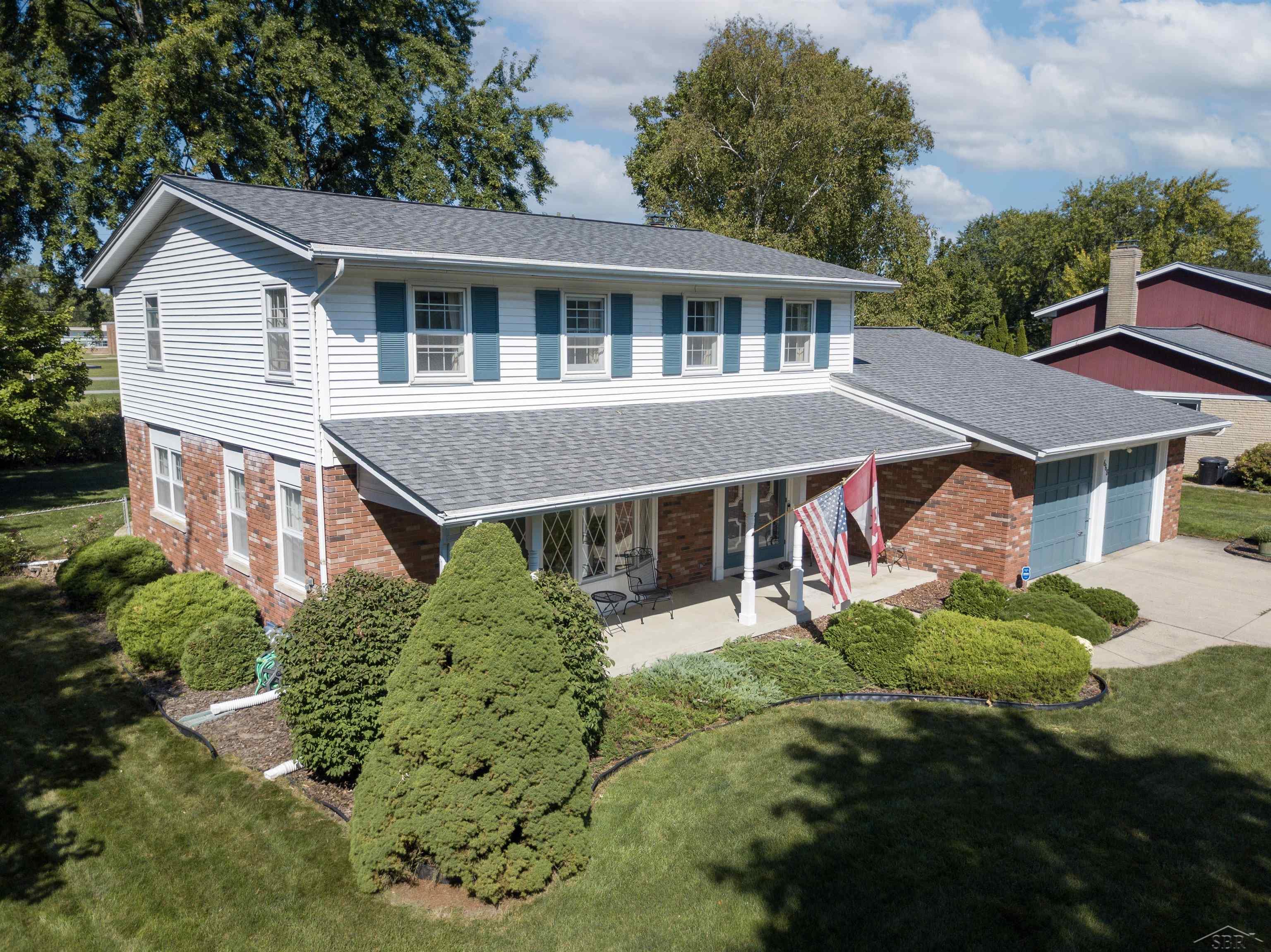668 Stoneham Road Saginaw, MI 48638 - Photo 3 of 31