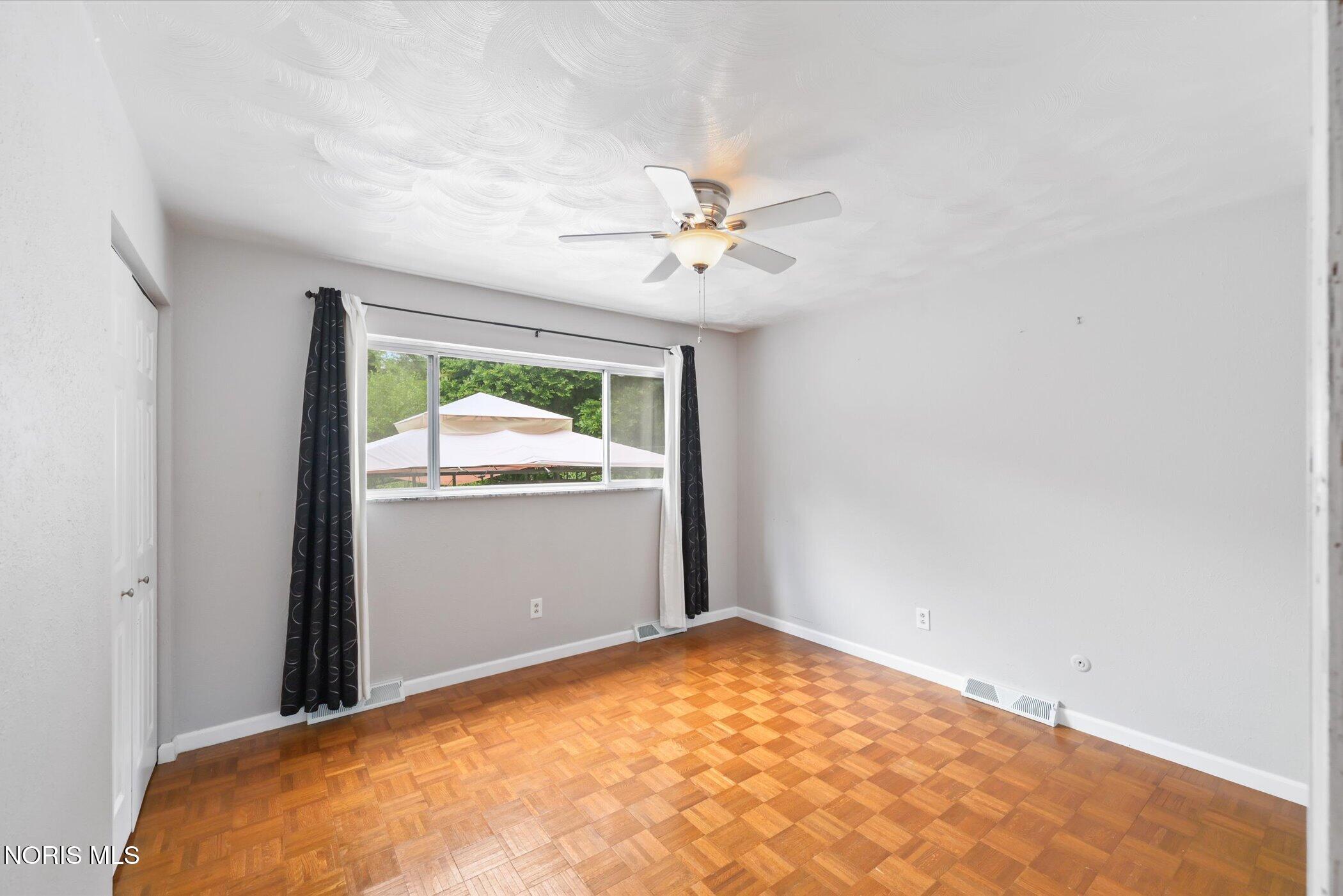 2459 Goddard Road Toledo, OH 43606 - Photo 18 of 38 Gallery Image 18
