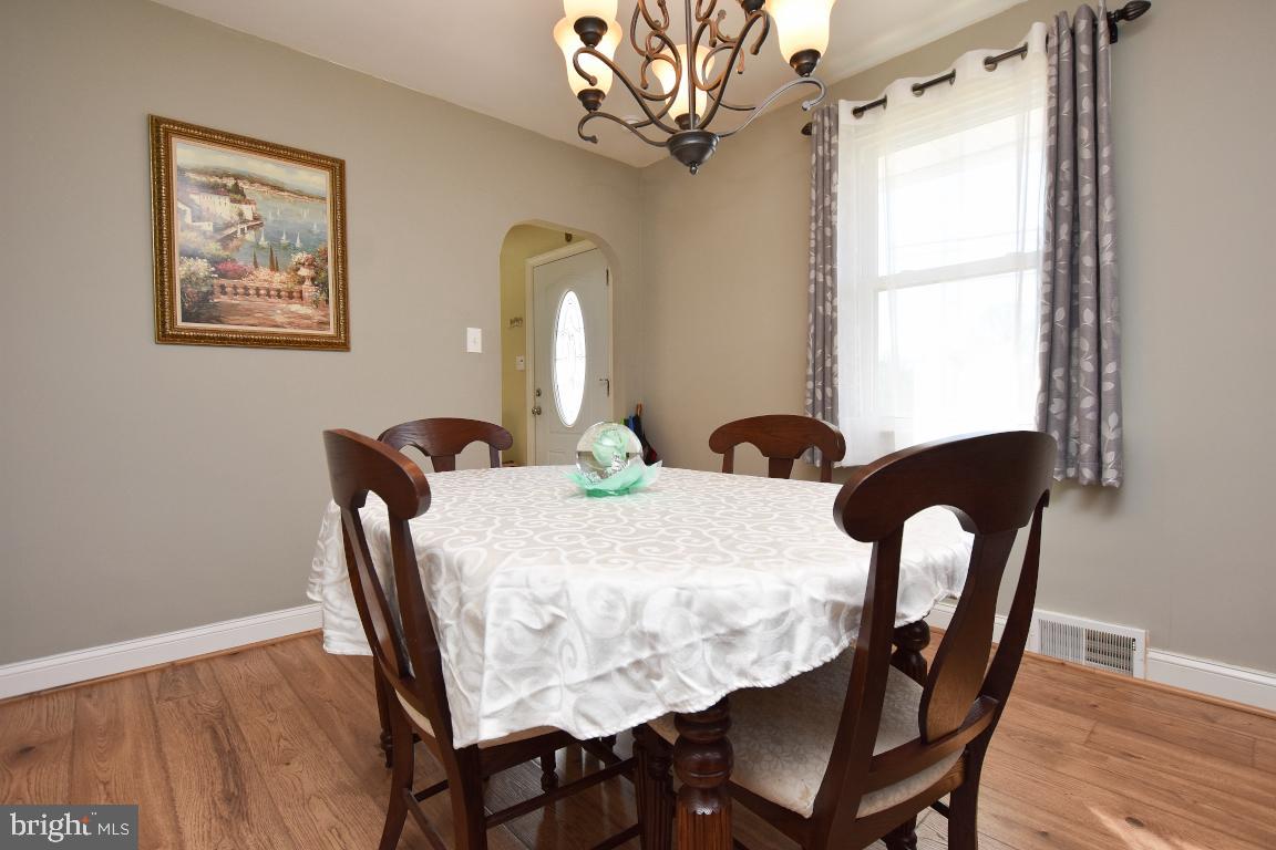 515 Good Intent Road Blackwood, NJ 08012 - Photo 14 of 32 Dining Room