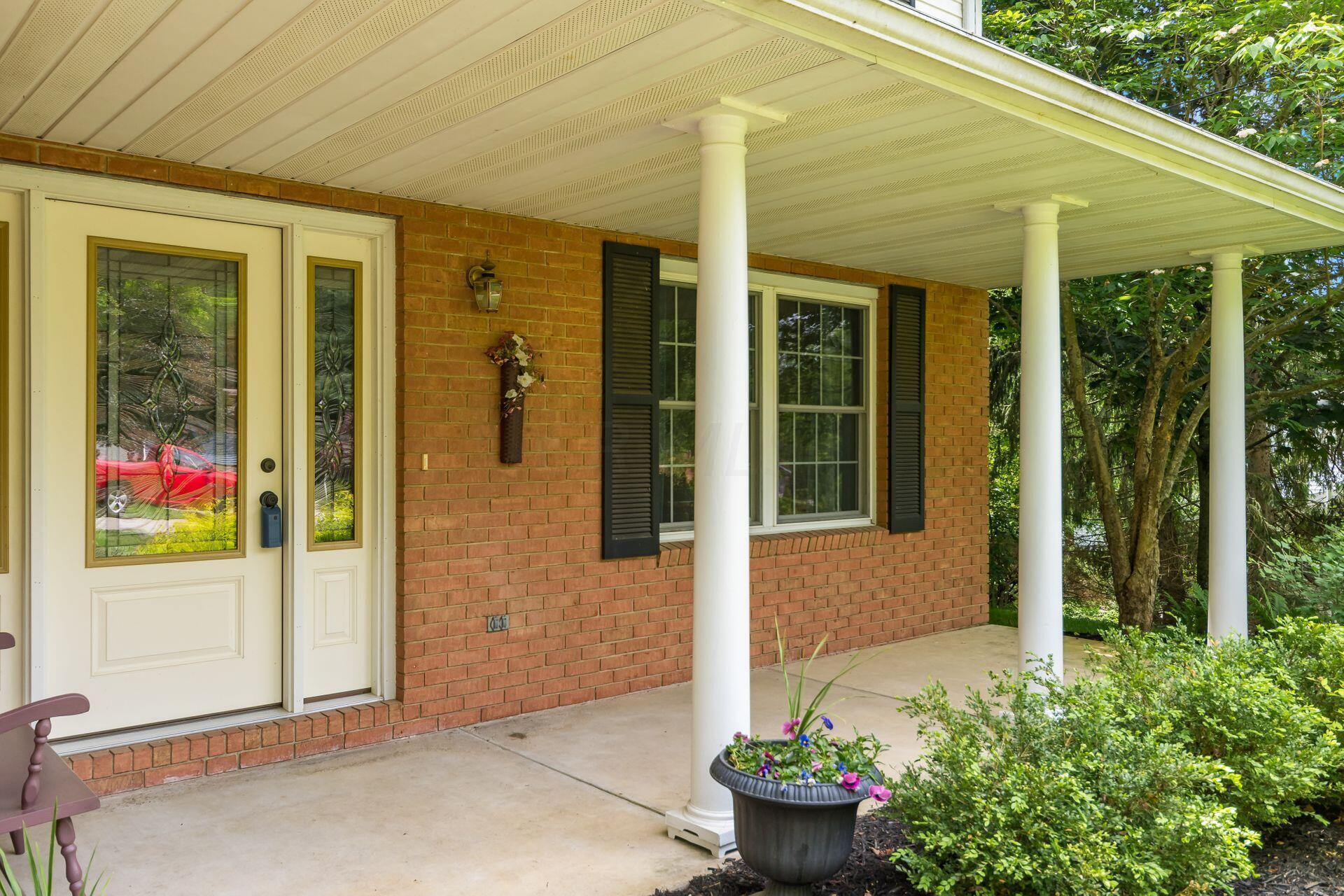 232 Dorrence Road Granville, OH 43023 - Photo 4 of 46 004_anville OH 43023 USA008