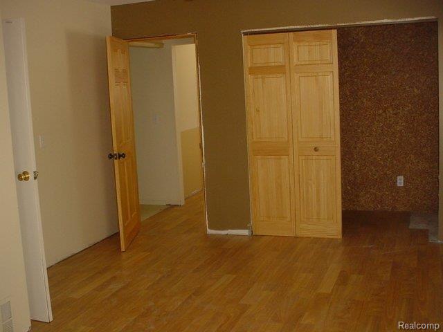 229 Ora Road Oxford, MI 48371 - Photo 7 of 13 BEDROOM