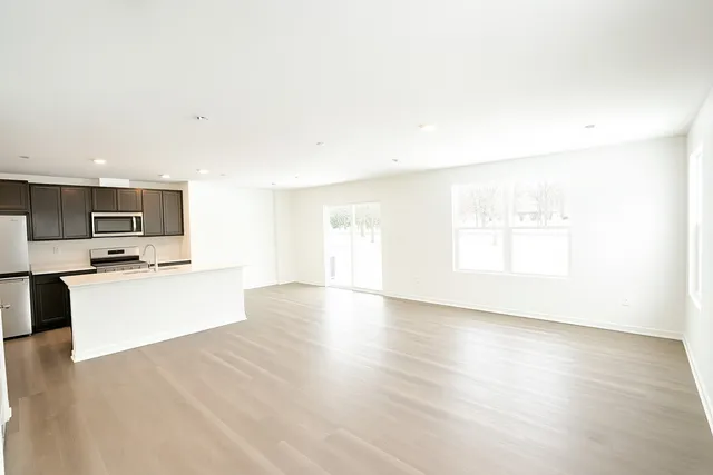 $2,850 | 3527 Richardson Circle, Yorkville, IL 60560