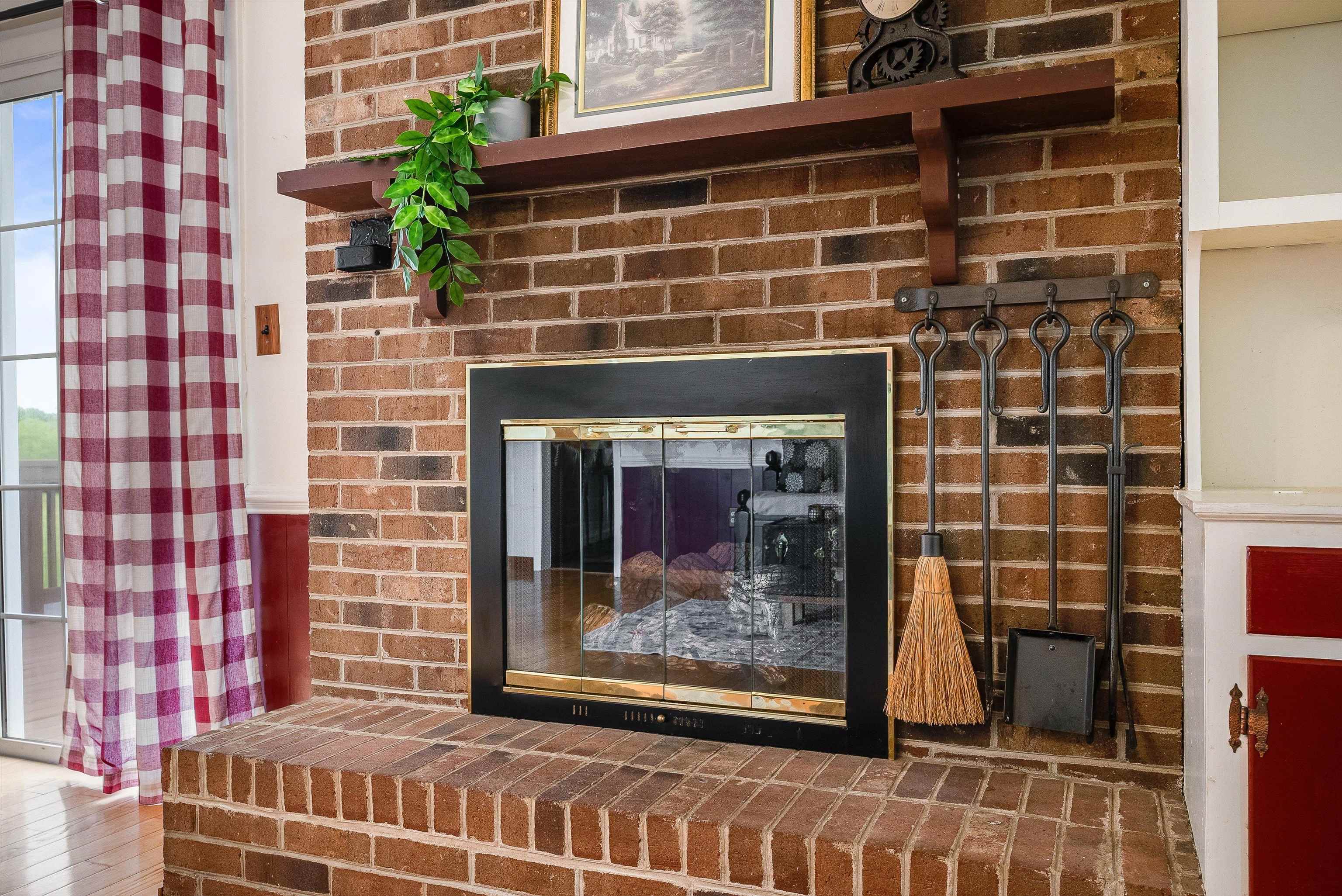 816 Todd Road Mount Sidney, VA 24467 - Photo 17 of 66 a view of a fireplace with an empty room