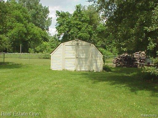 9811 Farmington Road Livonia, MI 48150 - Photo 21 of 24 shed for additional storage