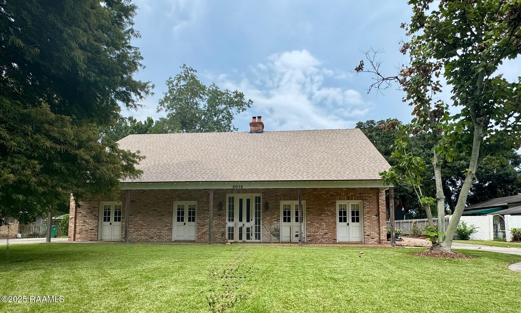 2015 Old Jeanerette Rd.