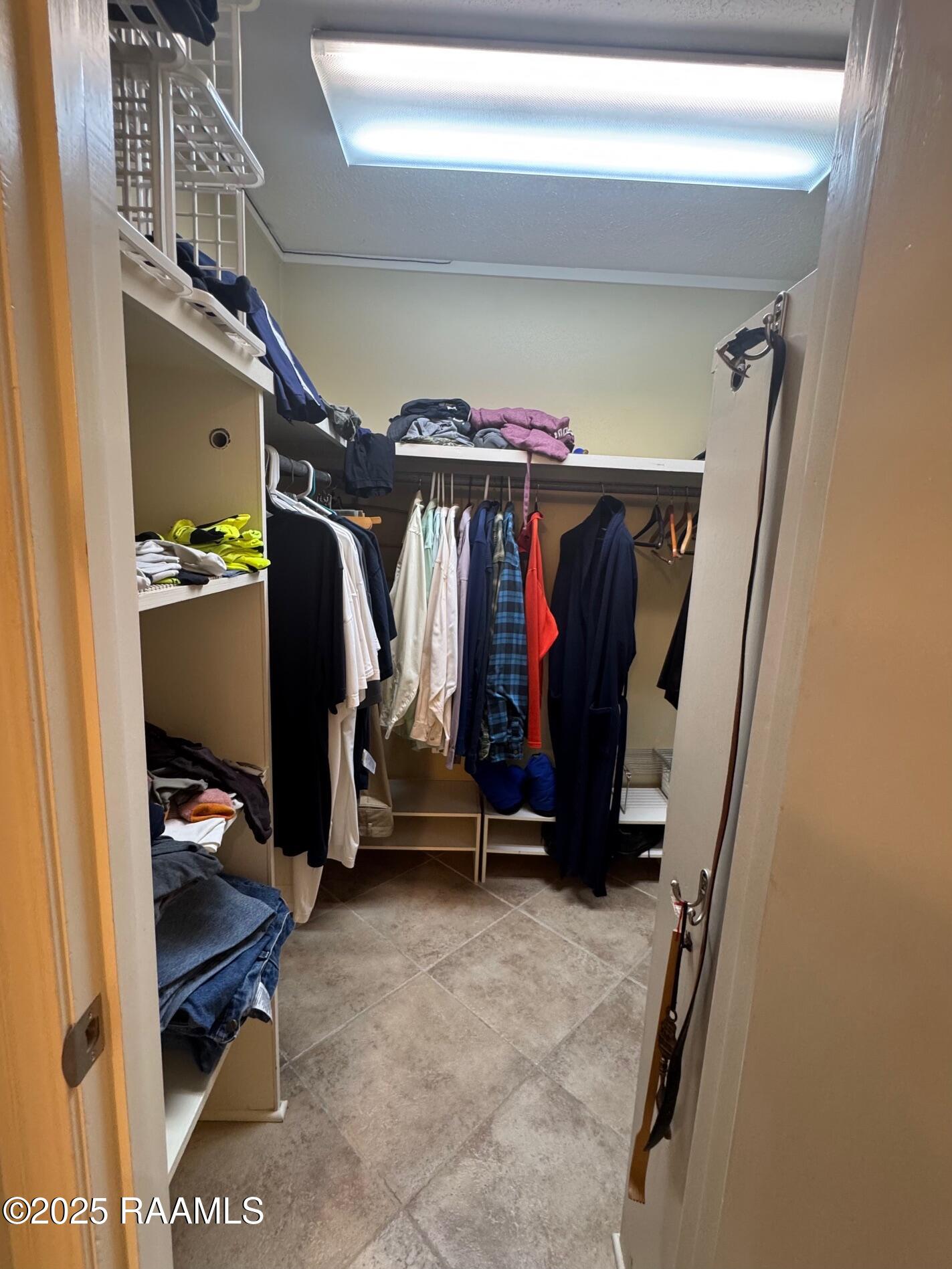 2015 Old Jeanerette Road New Iberia, LA 70563 - Photo 26 of 47 Walkin Closet