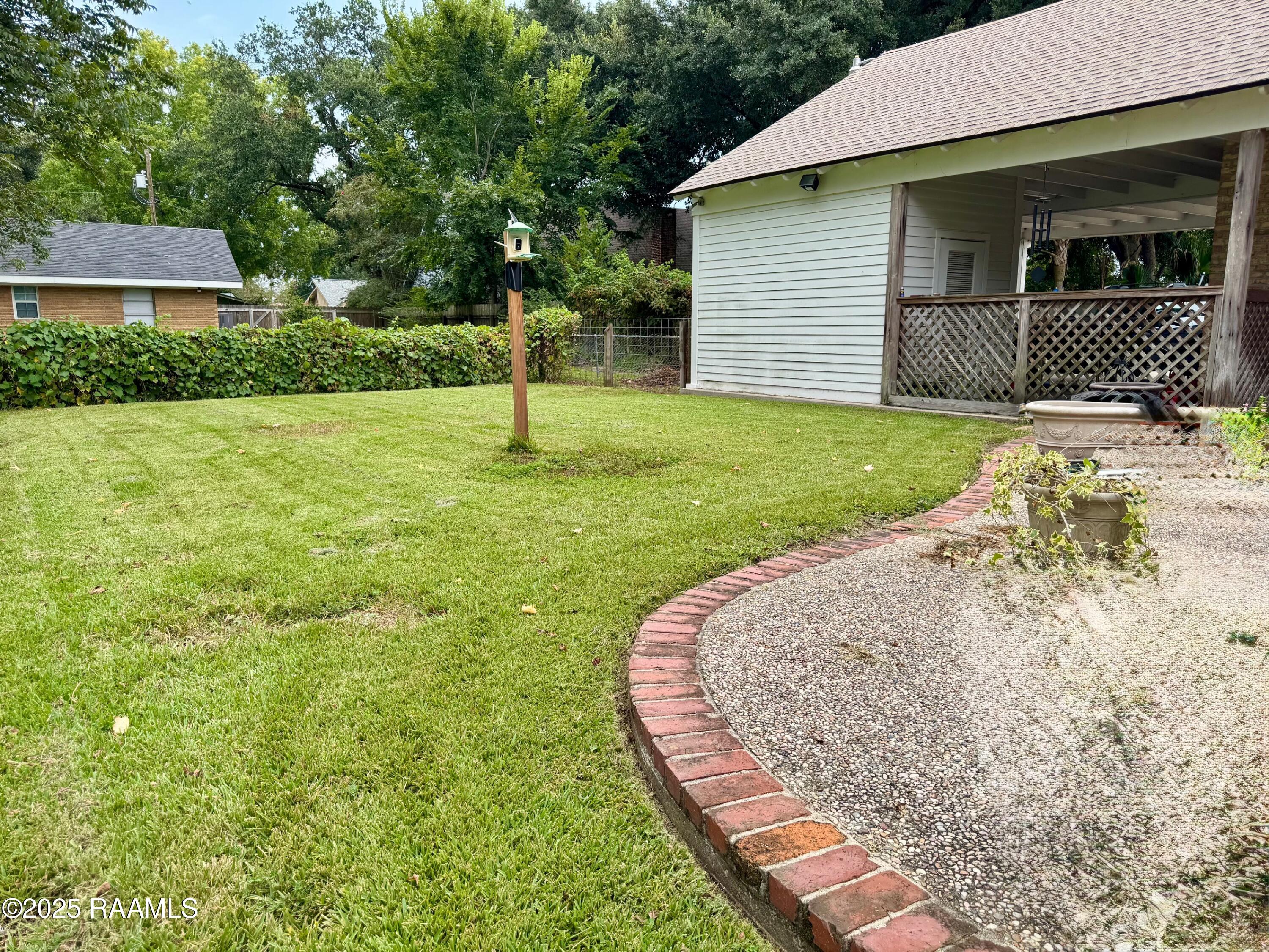 2015 Old Jeanerette Road New Iberia, LA 70563 - Photo 45 of 47 Backyard