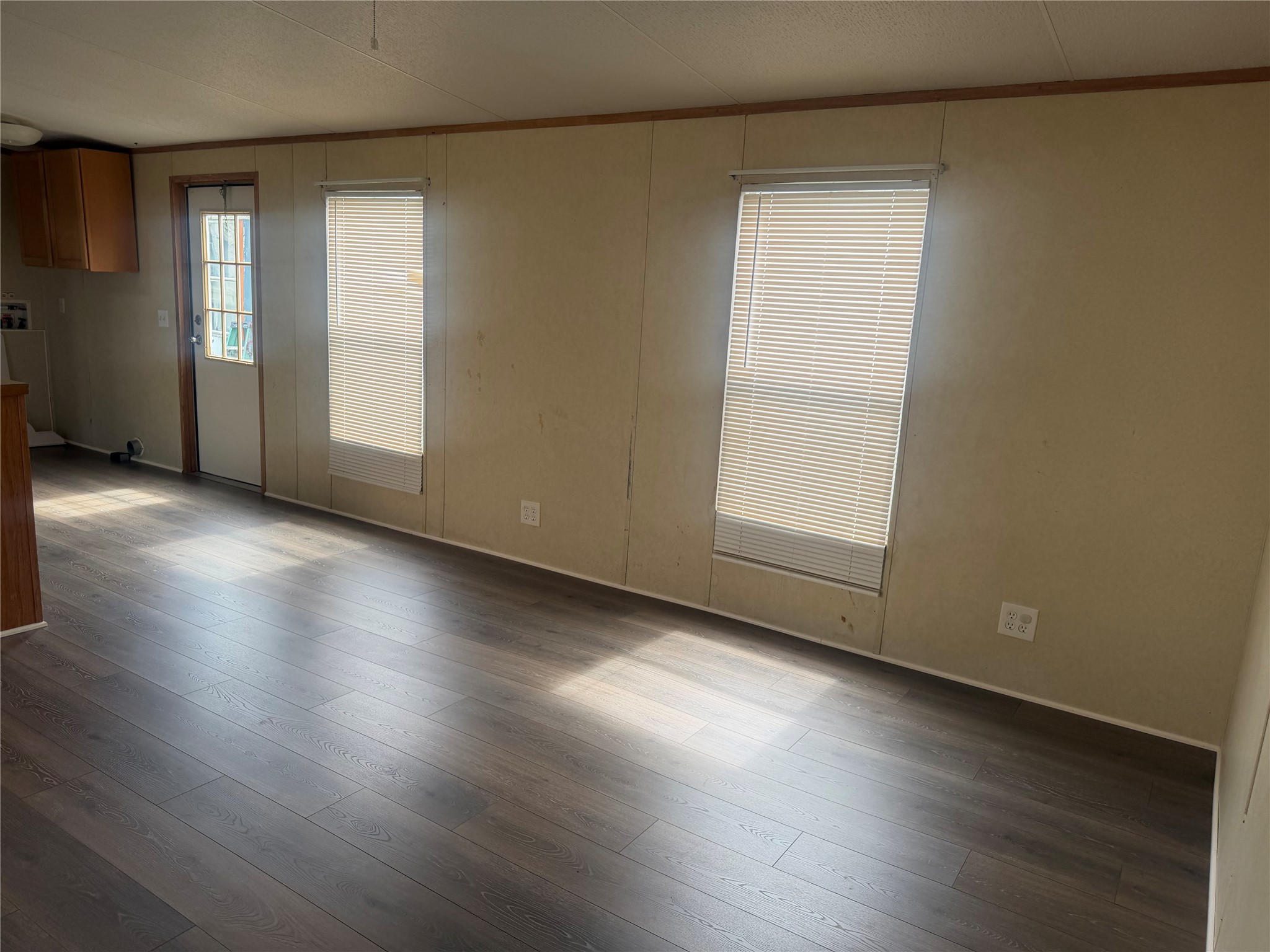 601 Clear Lake Road, Unit B Highlands, TX 77562 - Photo 7 of 12