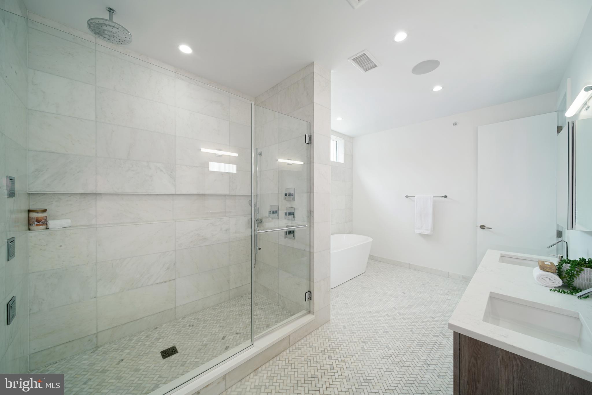 142 South Front Street Philadelphia, PA 19106 - Photo 15 of 36