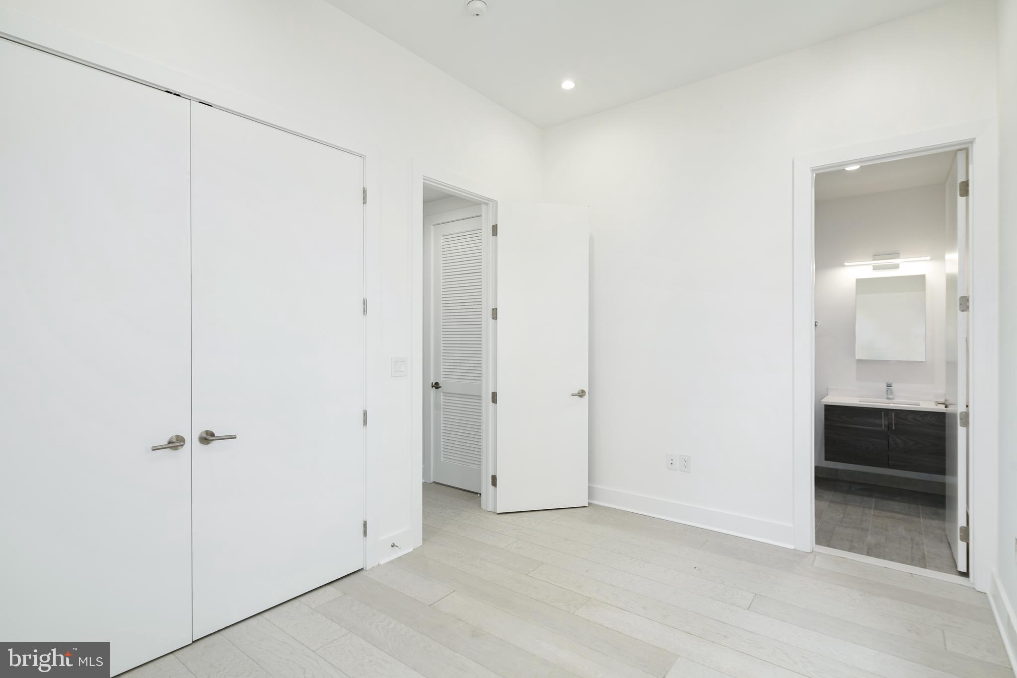 142 South Front Street Philadelphia, PA 19106 - Photo 22 of 36