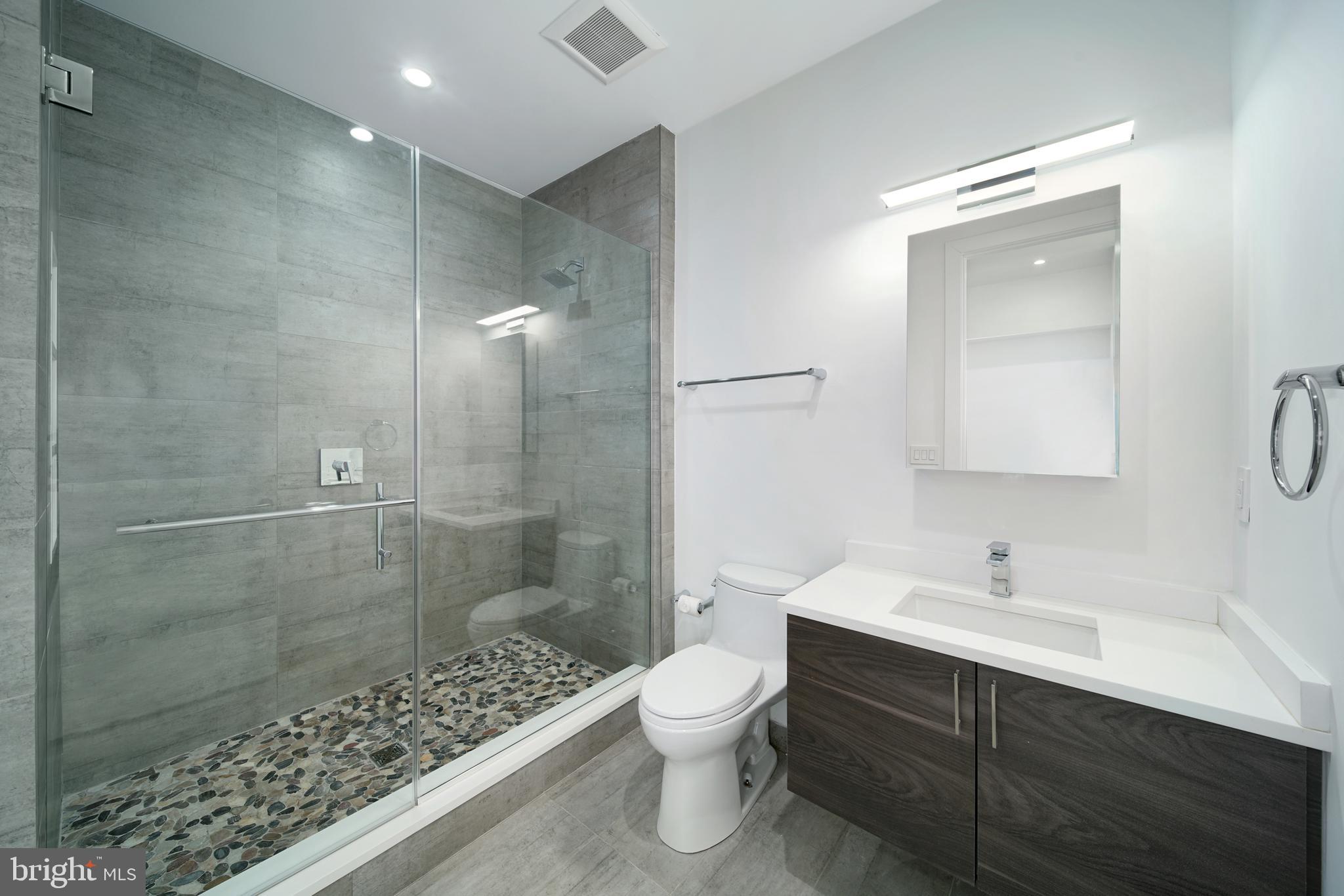 142 South Front Street Philadelphia, PA 19106 - Photo 23 of 36