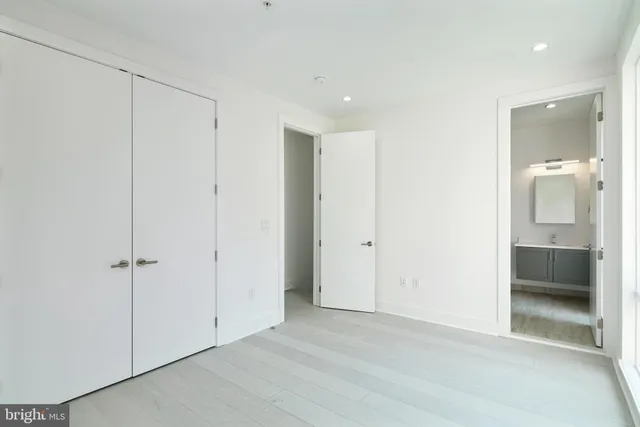 $1,850,000 | 142 South Front Street, Philadelphia, PA 19106