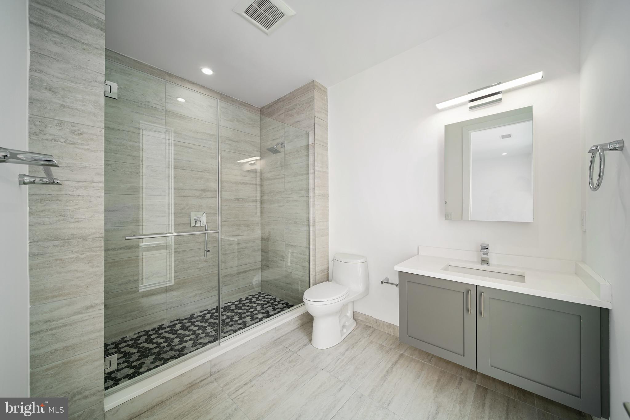 142 South Front Street Philadelphia, PA 19106 - Photo 29 of 36