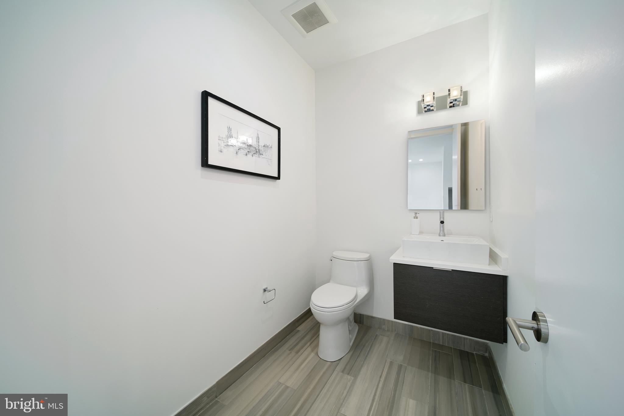 142 South Front Street Philadelphia, PA 19106 - Photo 31 of 36