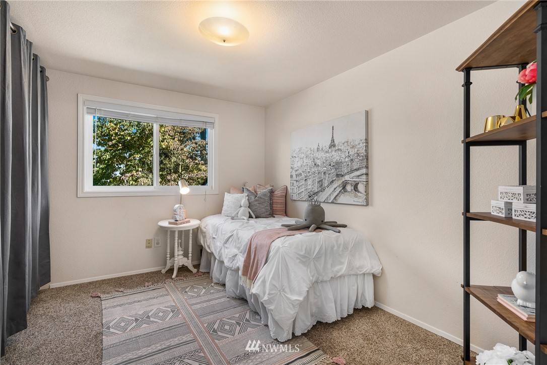 12207 Northeast 162nd Street Bothell, WA 98011 - Photo 11 of 27 Gallery Image 11