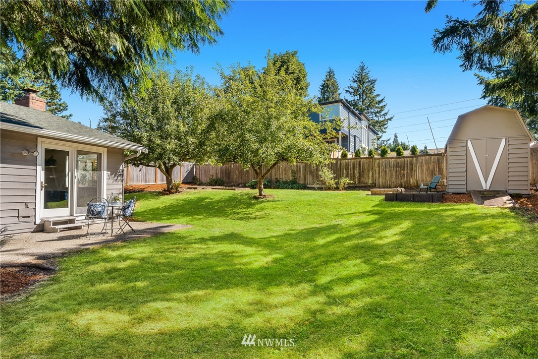 12207 Northeast 162nd Street Bothell, WA 98011 - Photo 23 of 27 Gallery Image 23