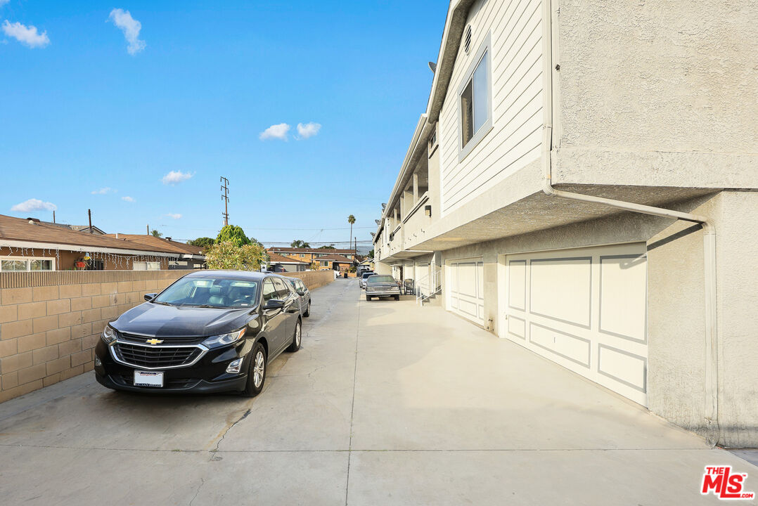 6014 Ferguson Drive Commerce, CA 90022 - Photo 11 of 22 a view of parking