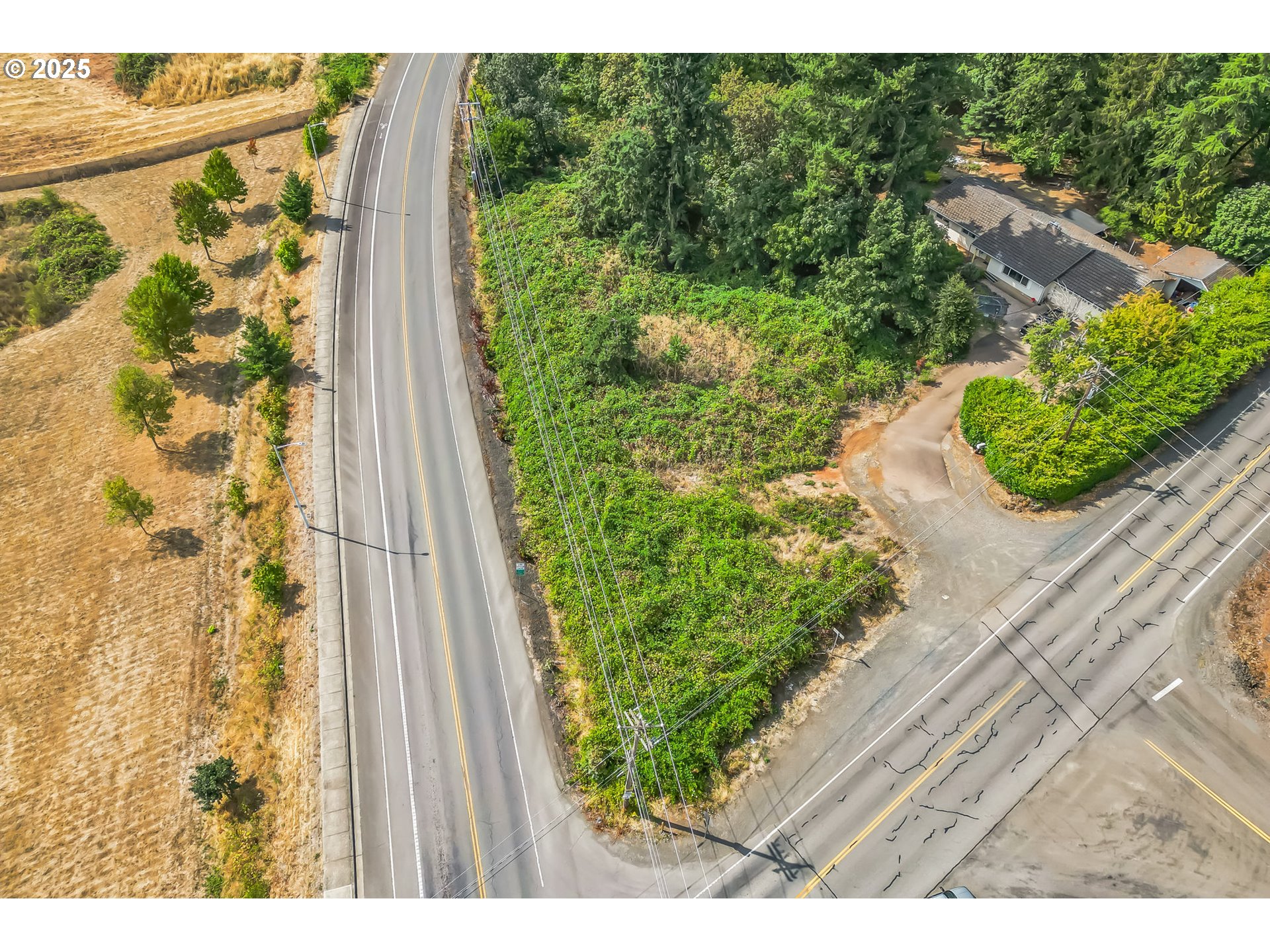0 Northwest Doaks Ferry Road, Unit 2300 Salem, OR 97304 - Photo 5 of 30 a view of a garden with plants