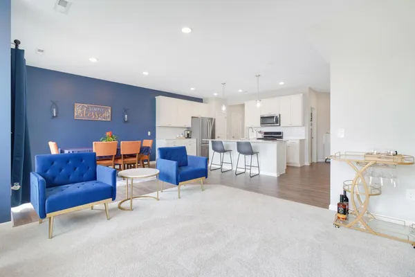 $406,900 | 9541 4th Street North, Lake Elmo, MN 55042