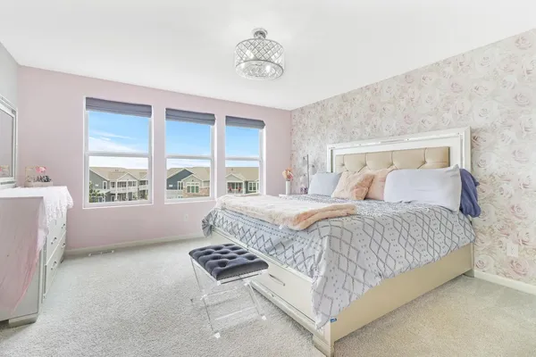 $406,900 | 9541 4th Street North, Lake Elmo, MN 55042