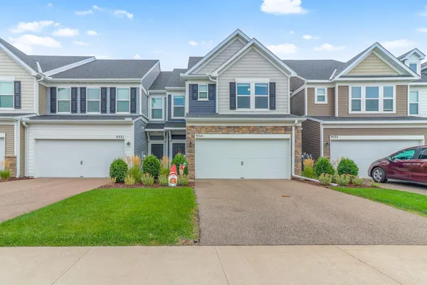 $406,900 | 9541 4th Street North, Lake Elmo, MN 55042