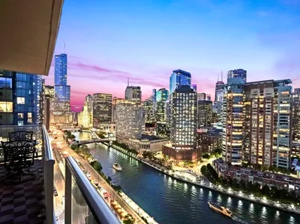 $800,000 | 420 East Waterside Drive, Unit 2110, Chicago, IL 60601