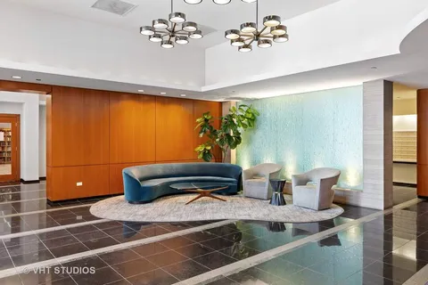 $800,000 | 420 East Waterside Drive, Unit 2110, Chicago, IL 60601