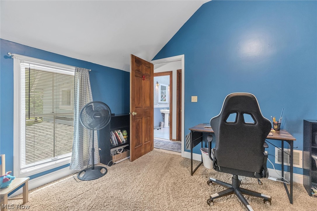 6427 Olde York Road Cleveland, OH 44130 - Photo 32 of 34 Gallery Image 32