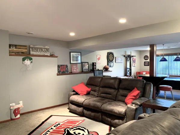 $485,000 | 212 Ridgeview Lane, Columbus, WI 53925