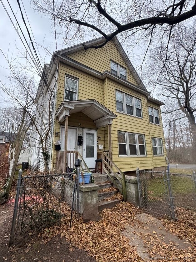 40 Harding Place New Haven, CT 06511 - Photo 4 of 8