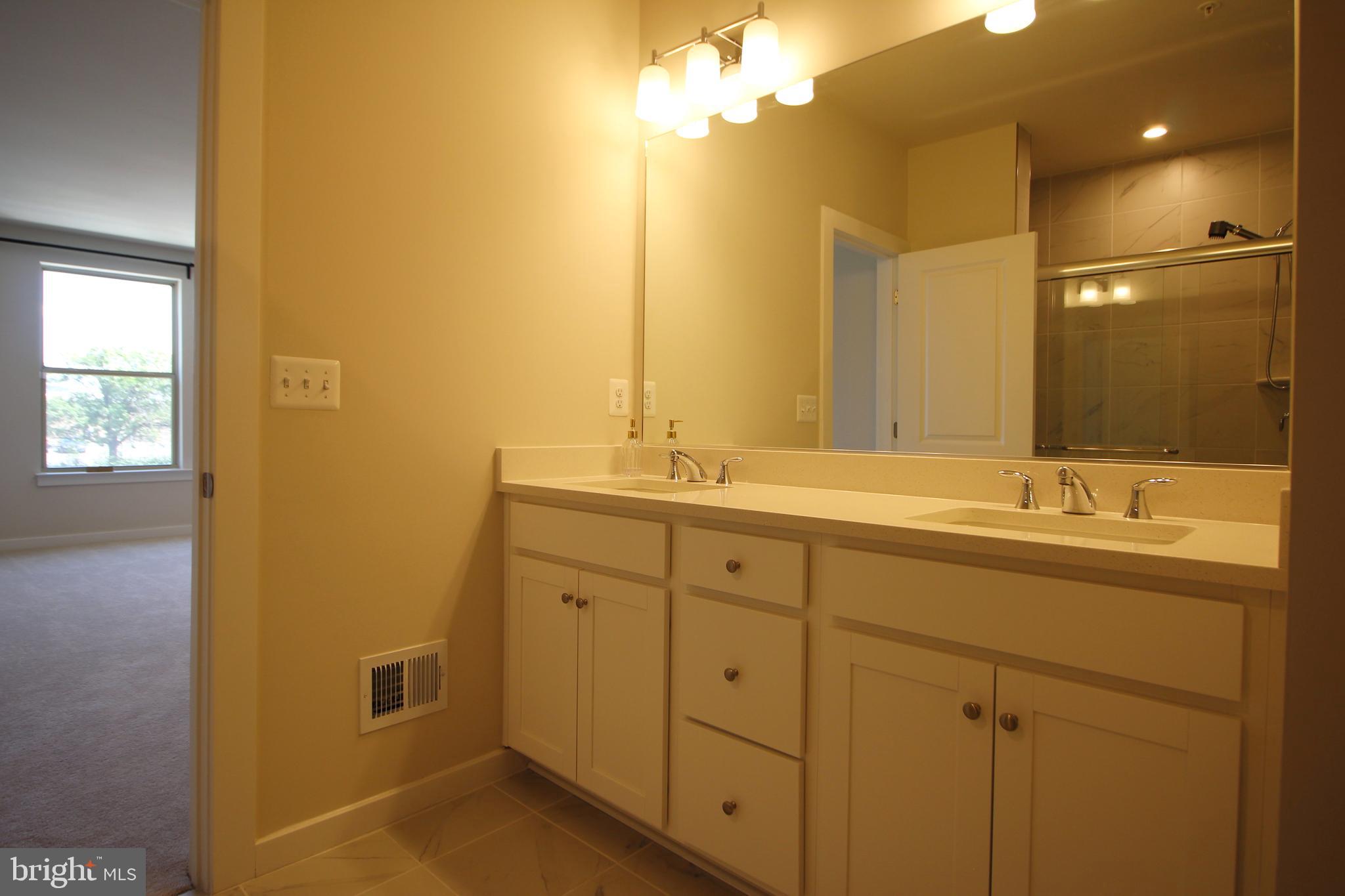 2154 Glacier Road, Unit 67 Herndon, VA 20170 - Photo 20 of 30