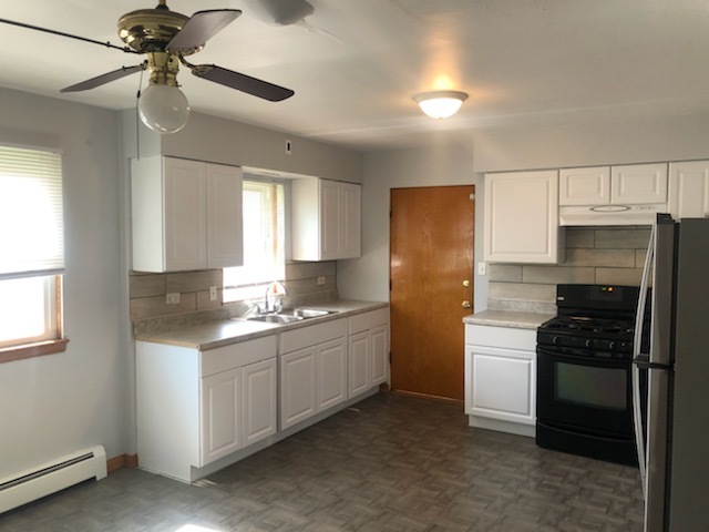 910 Elder Road Homewood, IL 60430 - Photo 4 of 8