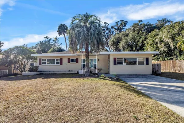 $1,700 | 11636 Osceola Road, Dunnellon, FL 34431