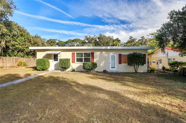 $1,800 | 11636 Osceola Road, Dunnellon, FL 34431